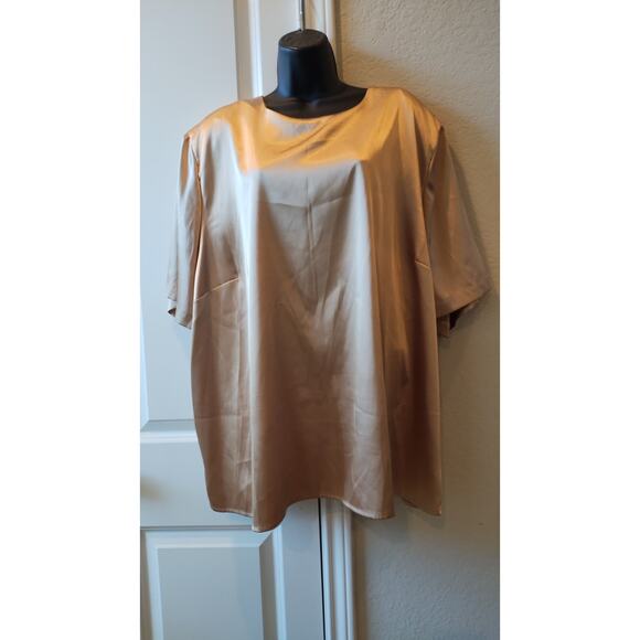 Maggie Barnes Women's Solid Satin Casual Blouse Plus Size 4X - Picture 1 of 11
